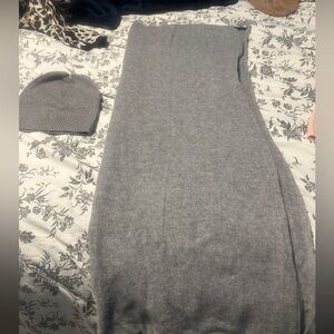 Nordstrom brand cashmere scarf